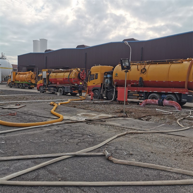 罗江污水池清理